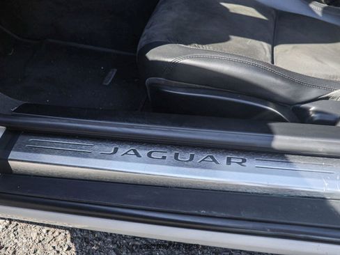 Used 2017 Jaguar F-TYPE Convertible image 33