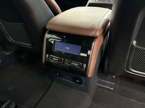 Used 2025 Lincoln Aviator Reserve w/ Jet Appearance Package AWD/4WD image 14