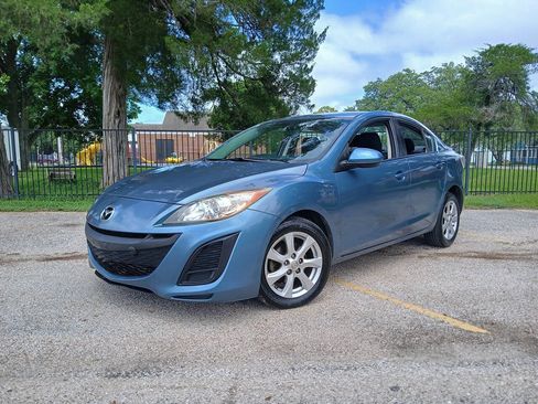 Used 2011 MAZDA MAZDA3 i Touring FWD image 2