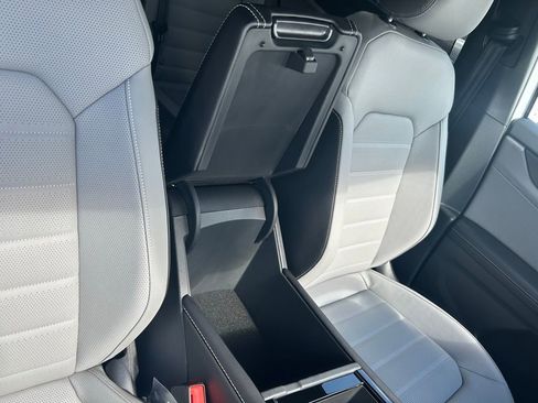 New 2026 Volkswagen Atlas Cross Sport SEL R-Line image 38