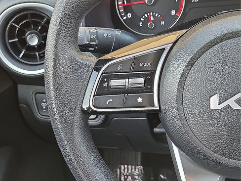 Used 2024 Kia Forte LXS image 18