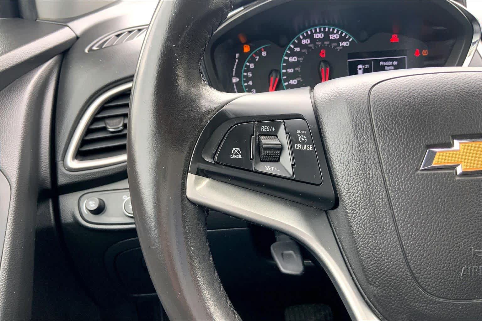 Used 2021 Chevrolet Trax LT w/ Sport Edition FWD image 22