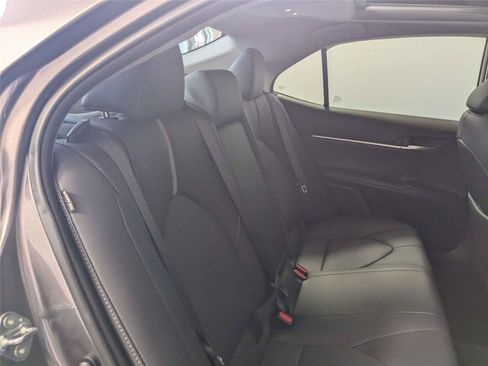 Certified 2020 Toyota Camry XSE FWD image 31