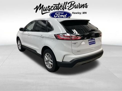 Used 2024 Ford Edge SEL w/ Convenience Package AWD/4WD image 3