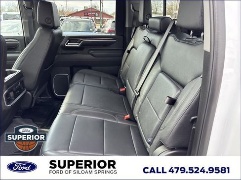 Used 2025 Chevrolet Silverado 3500 LTZ w/ LTZ Convenience Package AWD/4WD image 19