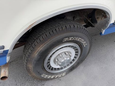 Used 1990 Ford F250 2WD SuperCab image 12