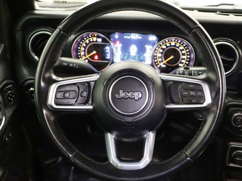 Used 2021 Jeep Wrangler Unlimited Sahara image 15