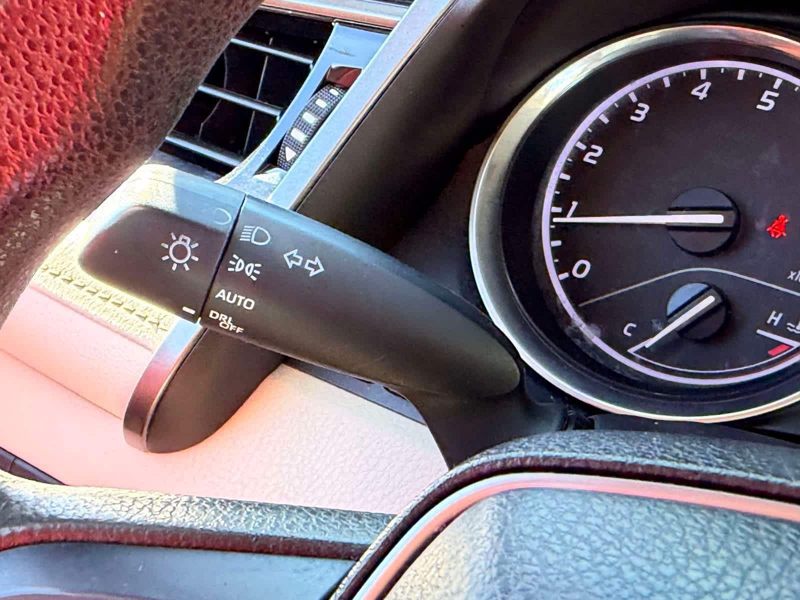 Used 2019 Toyota Camry LE FWD image 26