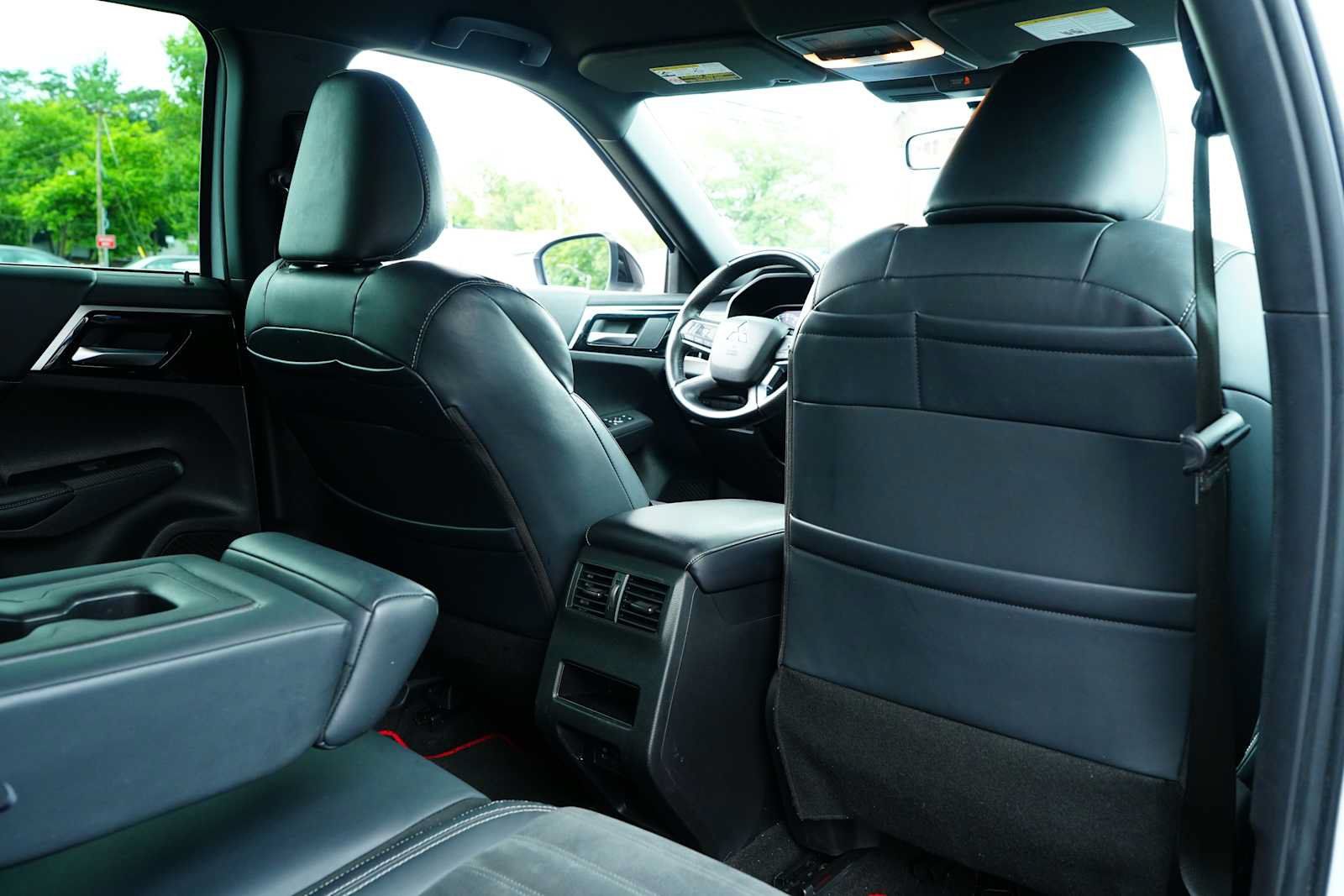 Used 2023 Mitsubishi Outlander Ralliart AWD/4WD image 31