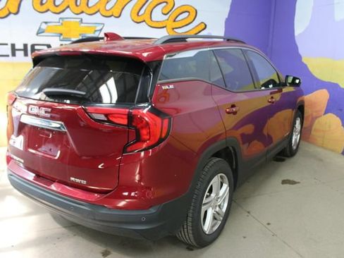 Used 2018 GMC Terrain SLE w/ GMC Pro Grade Package AWD/4WD image 5