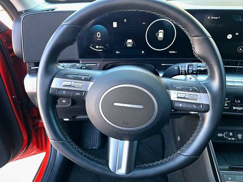 Certified 2025 Hyundai Kona SEL image 10