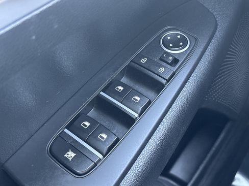 Used 2024 Kia Forte LXS image 29