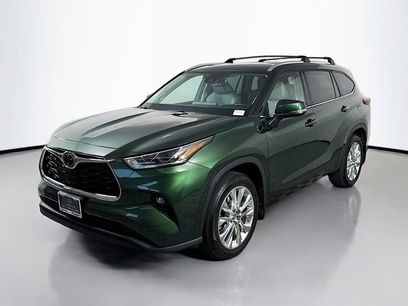 Used 2023 Toyota Highlander Limited