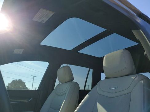 Certified 2023 Cadillac XT6 Sport w/ Technology Package image 6