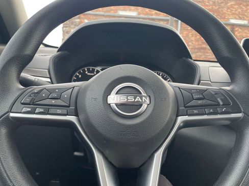 Used 2025 Nissan Altima 2.5 SV image 27