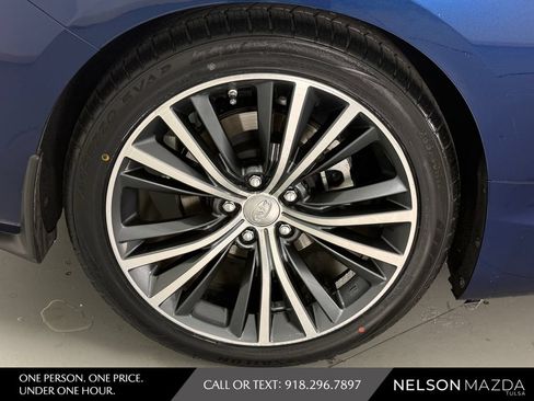 Used 2017 INFINITI Q60 3.0t w/ Cargo Package RWD image 13