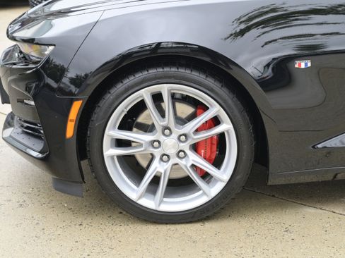 Used 2024 Chevrolet Camaro SS image 9