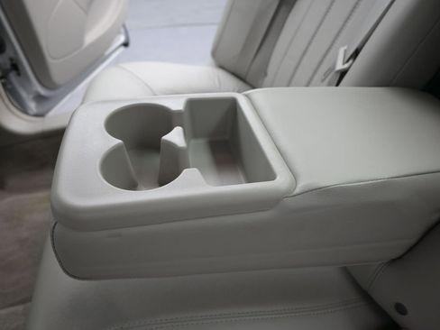 Used 2011 Buick Lucerne CXL w/ Driver Confidence Package image 18