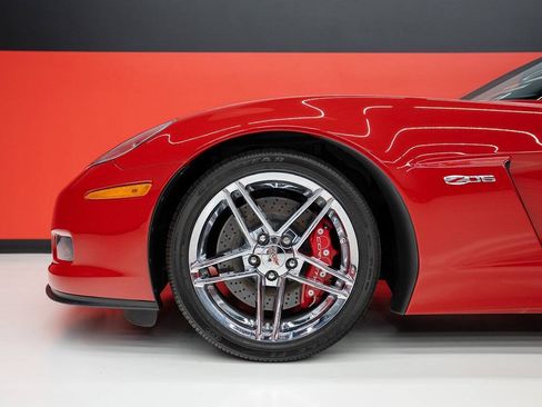 Used 2007 Chevrolet Corvette Z06 w/ Preferred Equipment Group RWD image 29