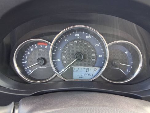 Used 2016 Toyota Corolla LE FWD image 18