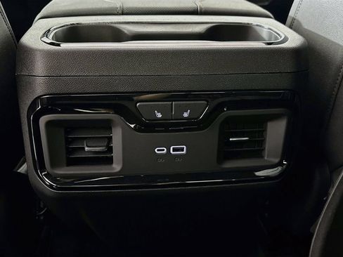 New 2026 GMC Sierra 3500 AT4 w/ AT4 Premium Plus Package AWD/4WD image 26