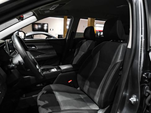 Used 2022 Nissan Rogue SV FWD image 29