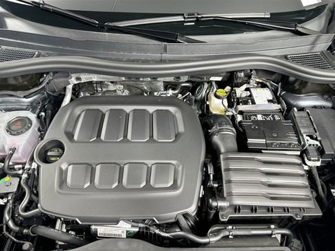 New 2026 Volkswagen Tiguan SE image 28