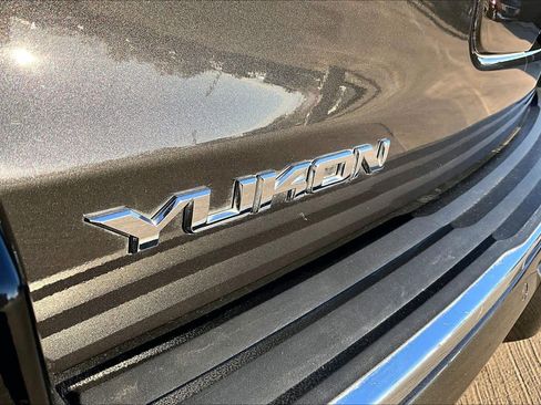 Used 2020 GMC Yukon Denali w/ Denali Ultimate Package image 30