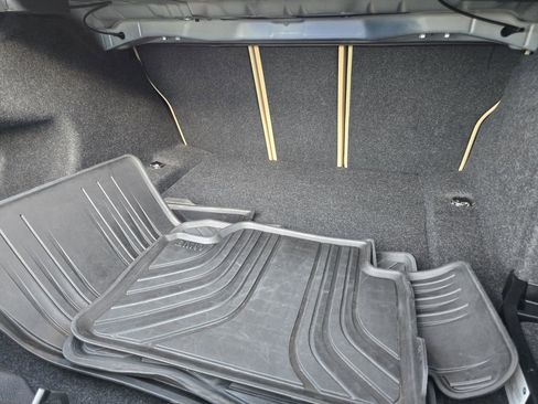 Used 2018 BMW 320i xDrive Sedan image 28