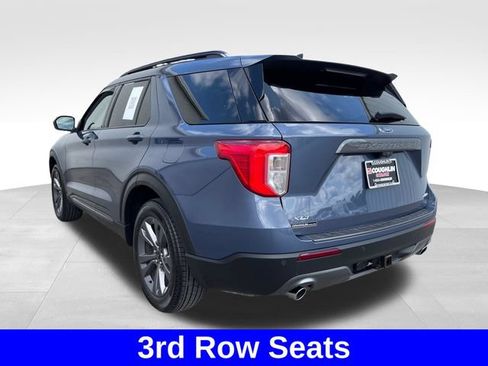 Used 2021 Ford Explorer XLT w/ Equipment Group 202A AWD/4WD image 3