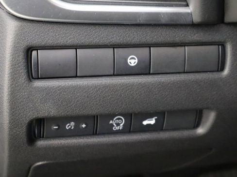 Used 2023 Nissan Rogue SV w/ SV Premium B Package image 23