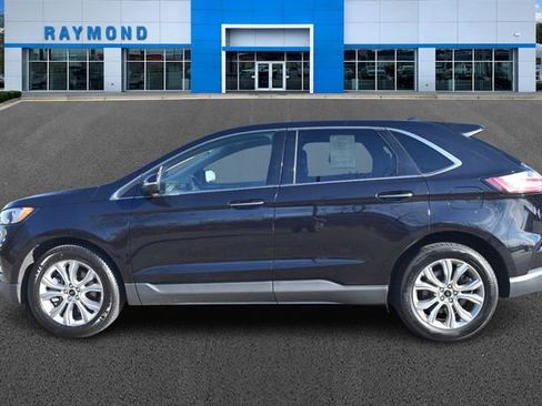Used 2024 Ford Edge Titanium image 6