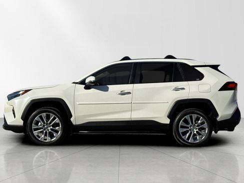 Used 2022 Toyota RAV4 Limited image 7