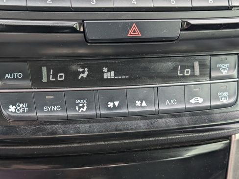 Used 2017 Honda Accord Sport Special Edition image 13