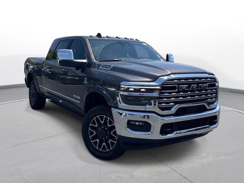 Used 2025 RAM 2500 Limited AWD/4WD image 4