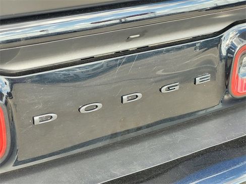 Used 2023 Dodge Challenger SXT w/ Blacktop Package image 8