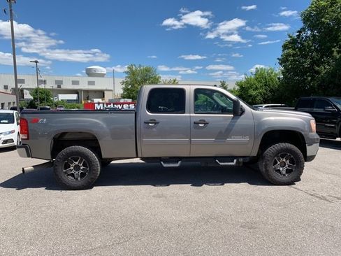 Used 2013 GMC Sierra 2500 SLE w/ SLE Preferred Package image 8