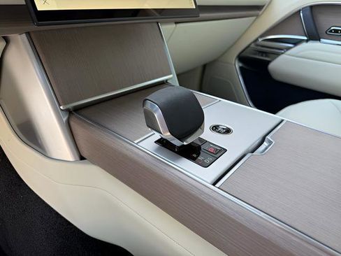 New 2026 Land Rover Range Rover SE AWD/4WD image 24