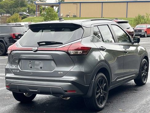 Used 2023 Nissan Kicks SR w/ SR Premium Package image 5