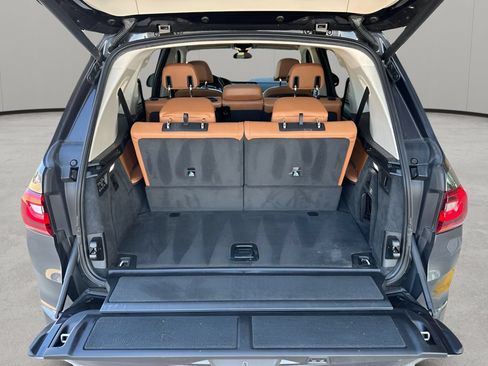 Used 2019 BMW X7 xDrive40i w/ Premium Package AWD/4WD image 33