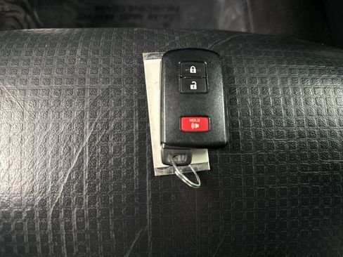 Used 2021 Toyota Tacoma TRD Pro AWD/4WD image 39