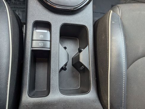 Used 2023 Kia Forte GT-Line w/ GT-Line Premium Package image 21