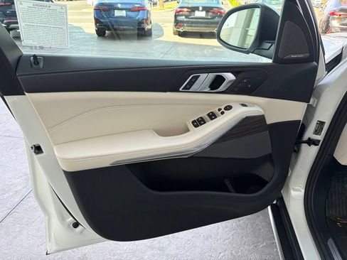 Used 2026 BMW X5 xDrive40i w/ Premium Package AWD/4WD image 9
