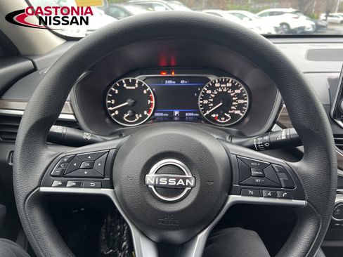 Used 2024 Nissan Altima 2.5 SV image 47