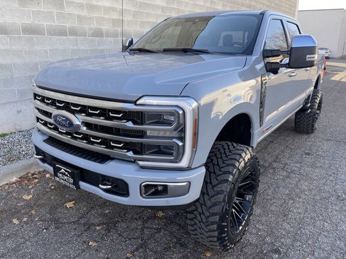 Used 2024 Ford F350 Platinum w/ Tremor Off-Road Package image 12