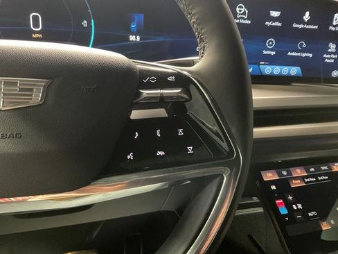 Used 2026 Cadillac Vistiq Sport image 20