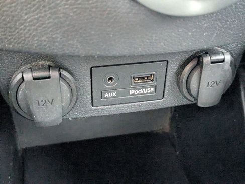 Used 2013 Hyundai Veloster RE:MIX Edition image 25