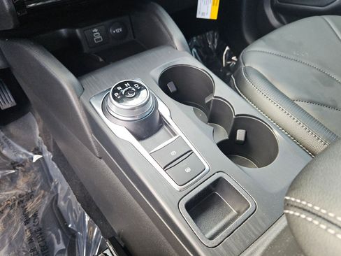 New 2025 Ford Escape SE w/ PHEV Premium Package image 10