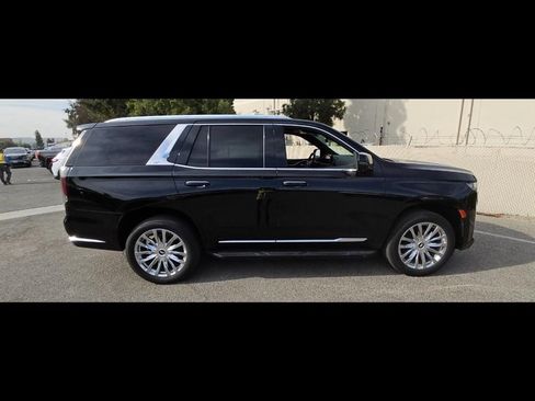 Used 2022 Cadillac Escalade Premium Luxury image 9