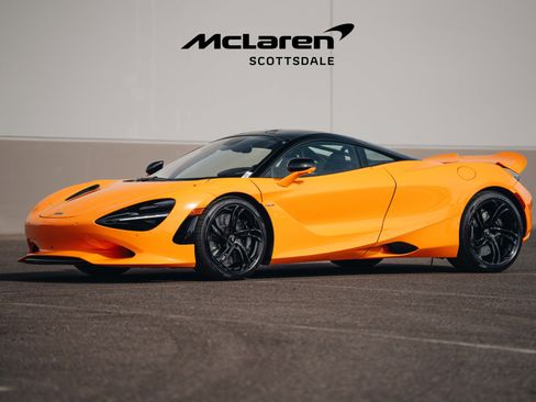 Used 2024 McLaren 750S RWD image 4